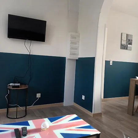 בית נופש Charming Charmes Charmes (Aisne)