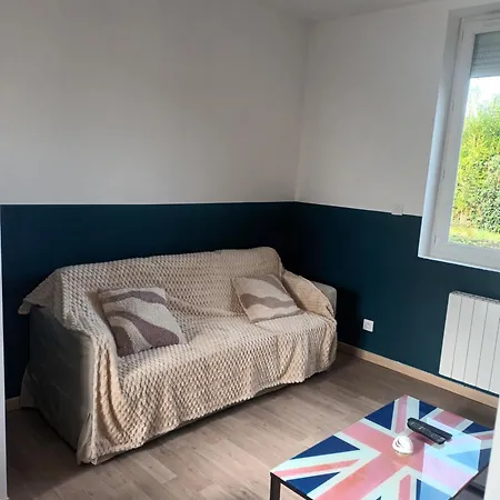 Charming Charmes בית נופש *