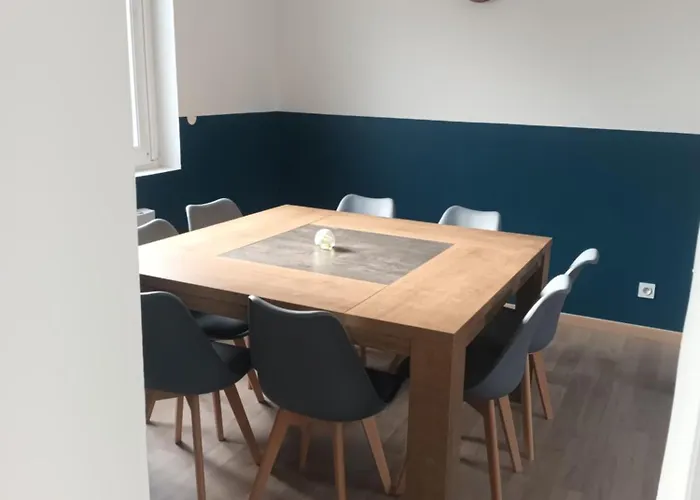 Дом отдыха Charming Charmes Charmes (Aisne)